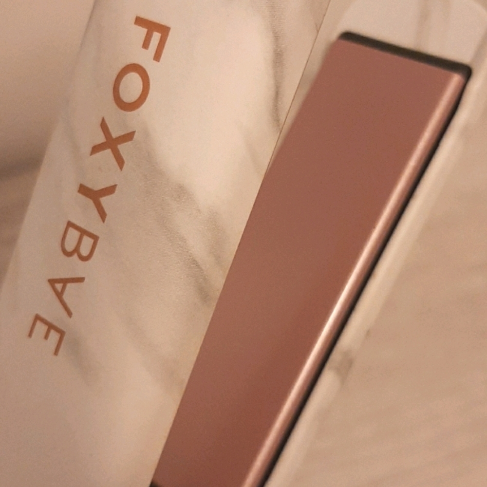 Foxy Bae Rose Gold Marble Straightener / flat iron - Picture 5 of 6